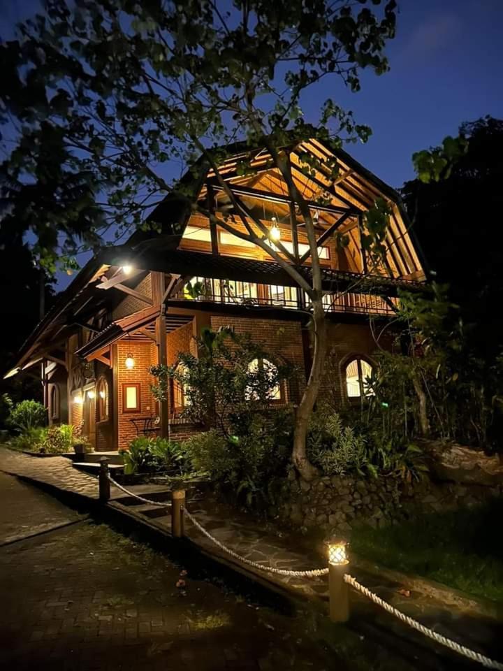 The Country House Senggigi Bagian luar foto