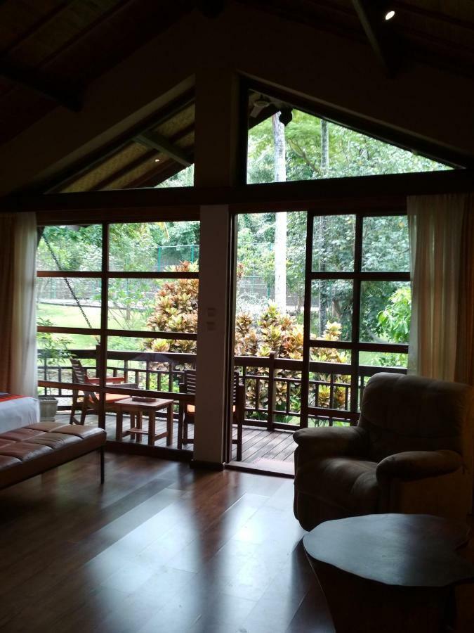 The Country House Senggigi Bagian luar foto