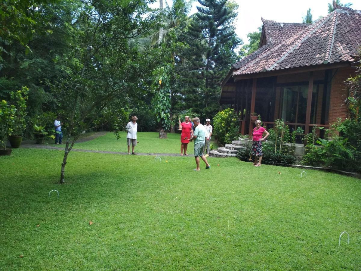 The Country House Senggigi Bagian luar foto