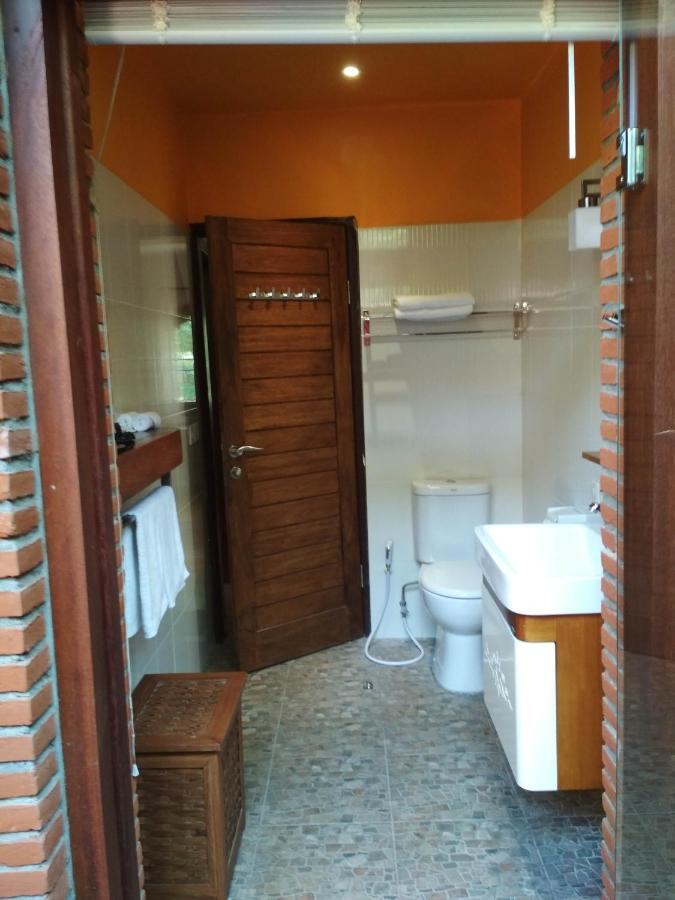 The Country House Senggigi Bagian luar foto