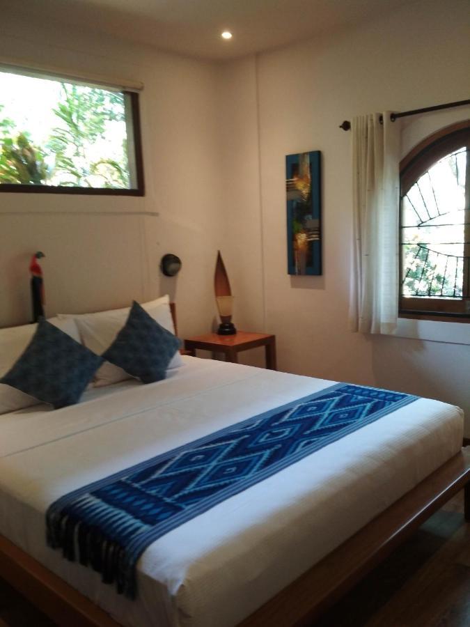 The Country House Senggigi Bagian luar foto