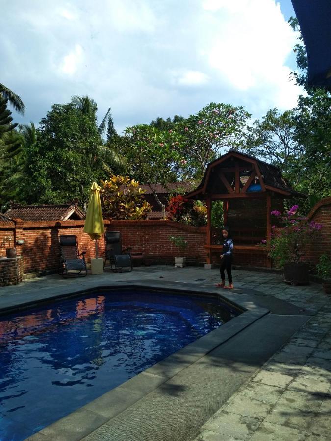 The Country House Senggigi Bagian luar foto